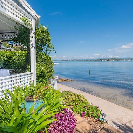 Selby Cottage - Intimate Waterfront Getaway Marks Point Экстерьер фото