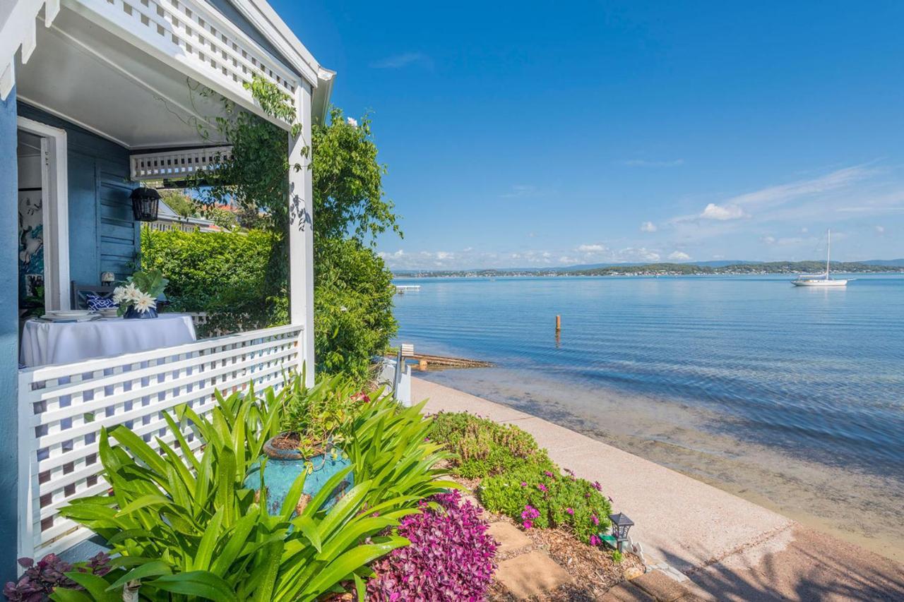 Selby Cottage - Intimate Waterfront Getaway Marks Point Экстерьер фото